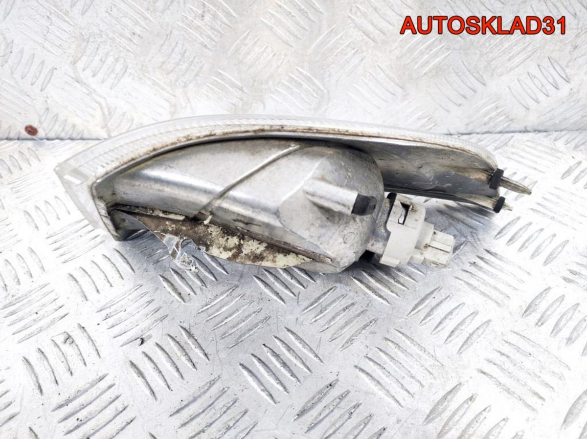 Указатель поворота правый Volvo V40 30621832 - АвтоСклад31.рф - авторазборка контрактные б/у запчасти в г. Белгород