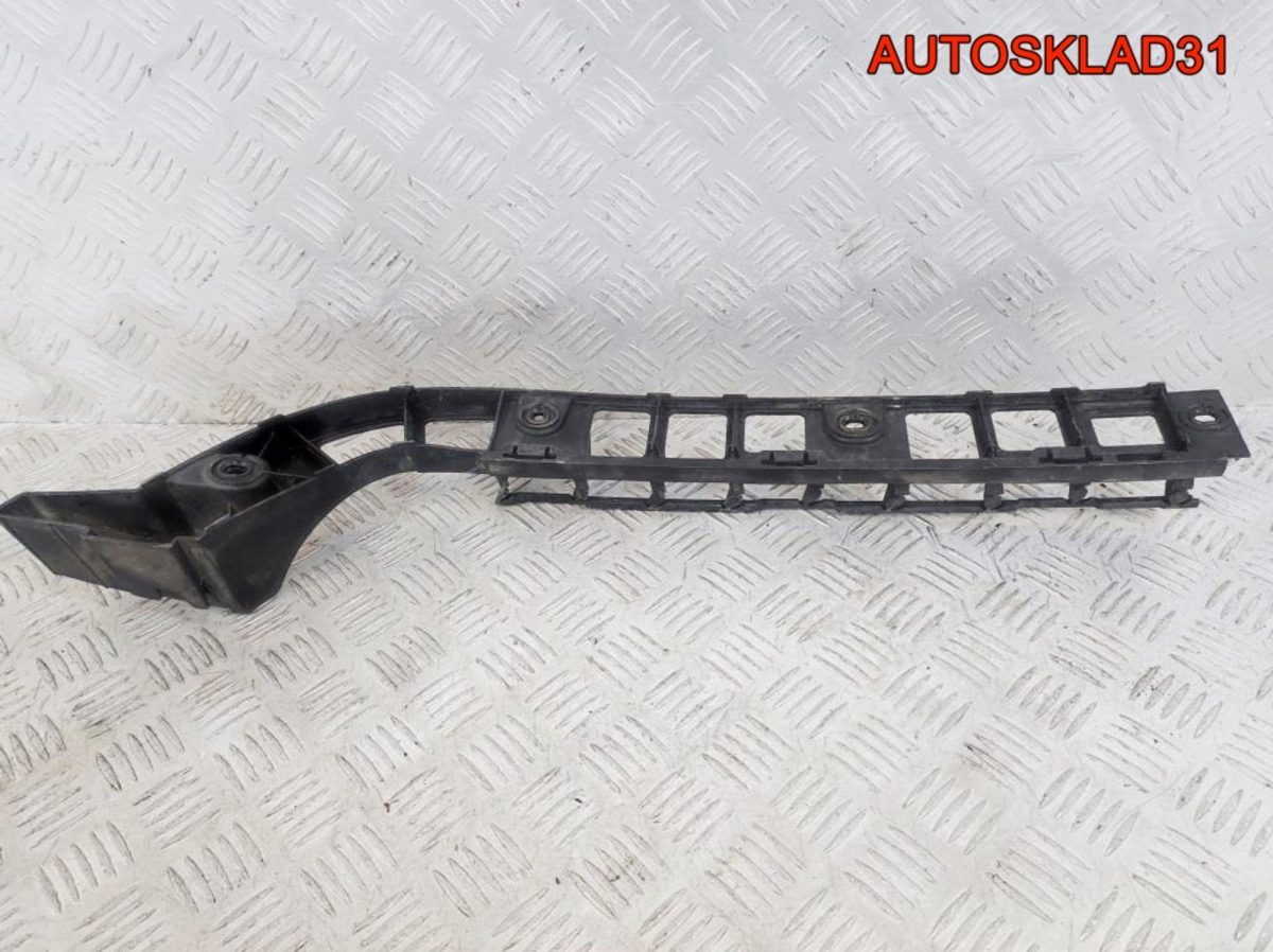 Кронштейн зднего бампера Skoda Rapid 5JJ807863A - АвтоСклад31.рф - авторазборка контрактные б/у запчасти в г. Белгород