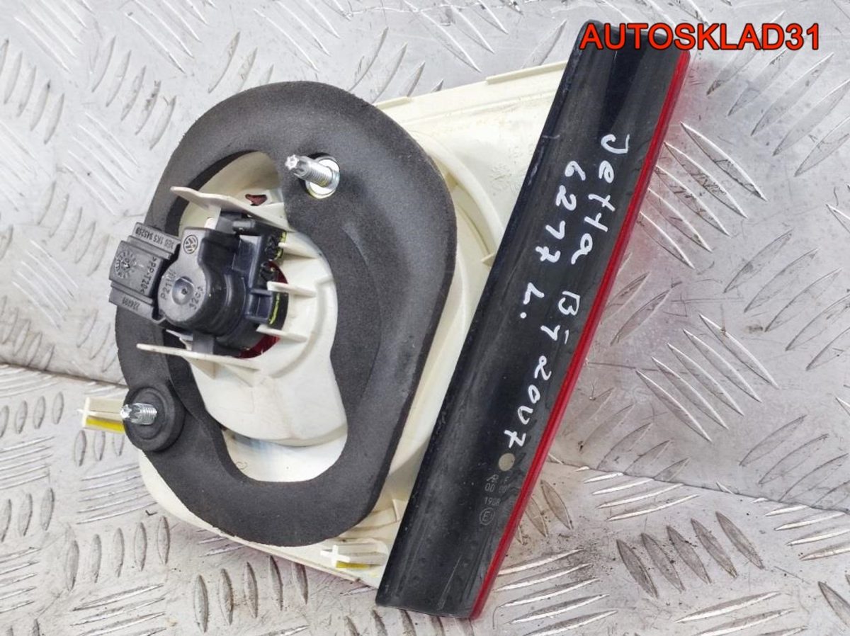 Фонарь задний внутренний левый VW Jetta 1K5945093 - АвтоСклад31.рф - авторазборка контрактные б/у запчасти в г. Белгород