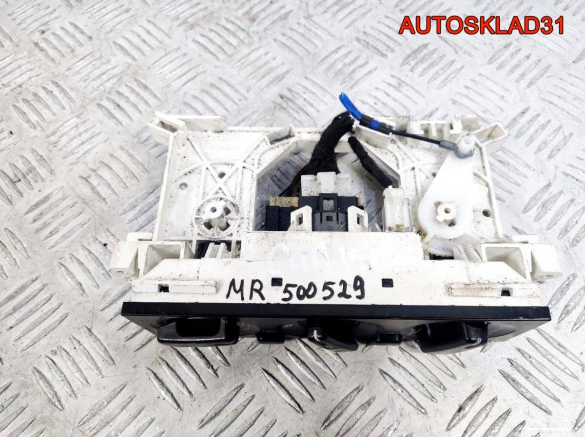 Блок управления печкой Mitsubishi Carisma MR500529 - АвтоСклад31.рф - авторазборка контрактные б/у запчасти в г. Белгород
