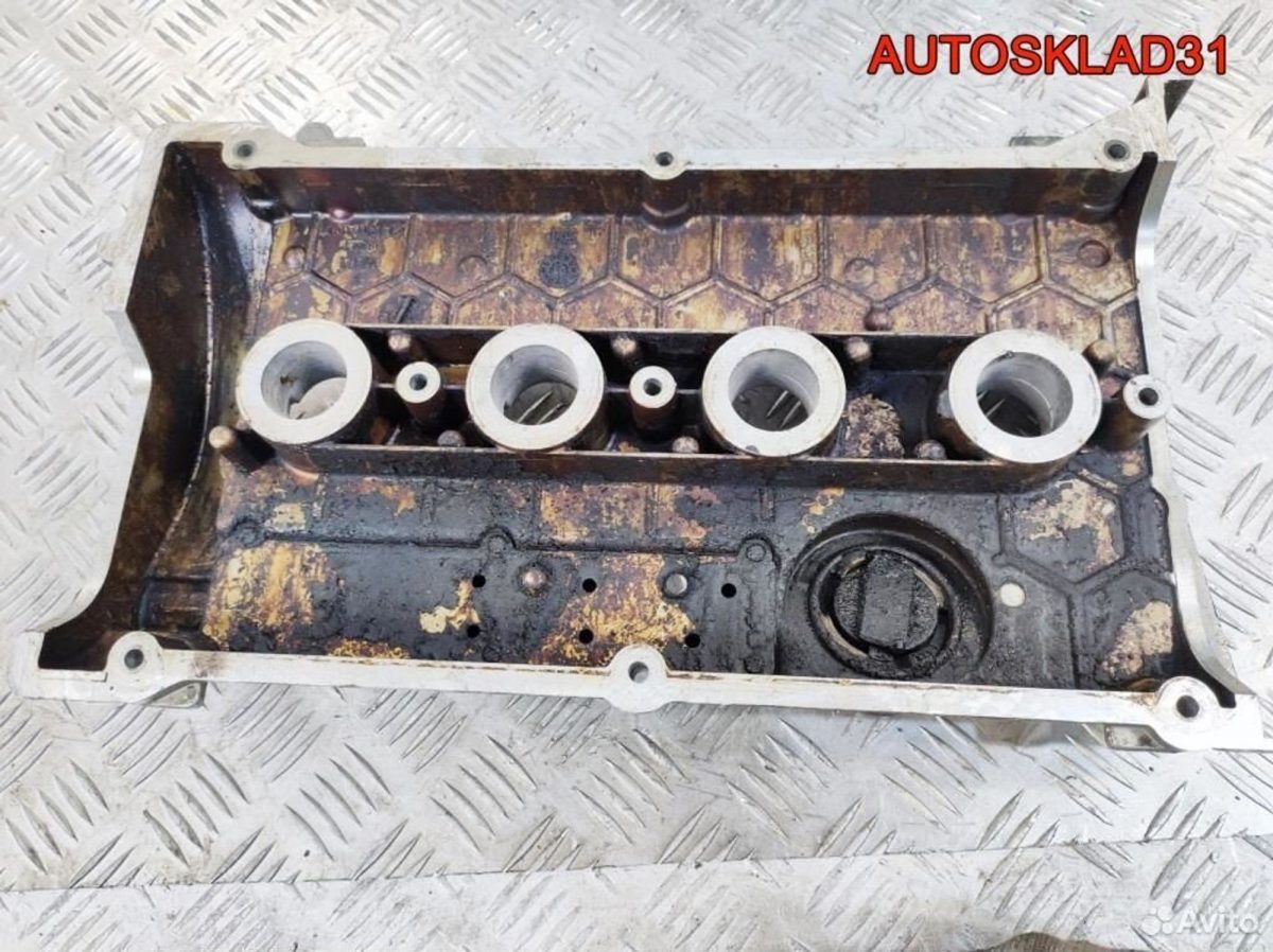 Крышка клапанная VW Passat B5 1.8 AWT 06B103469N - АвтоСклад31.рф - авторазборка контрактные б/у запчасти в г. Белгород