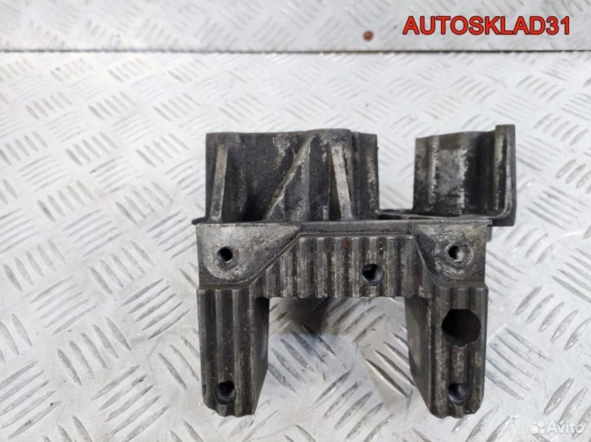 Кронштейн двигателя Opel Movano 2,2 G9T 7700312867 - АвтоСклад31.рф - авторазборка контрактные б/у запчасти в г. Белгород