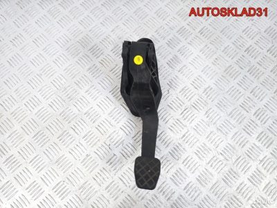 Педаль сцепления Skoda Fabia 6C1721059M - АвтоСклад31.рф - авторазборка контрактные б/у запчасти в г. Белгород