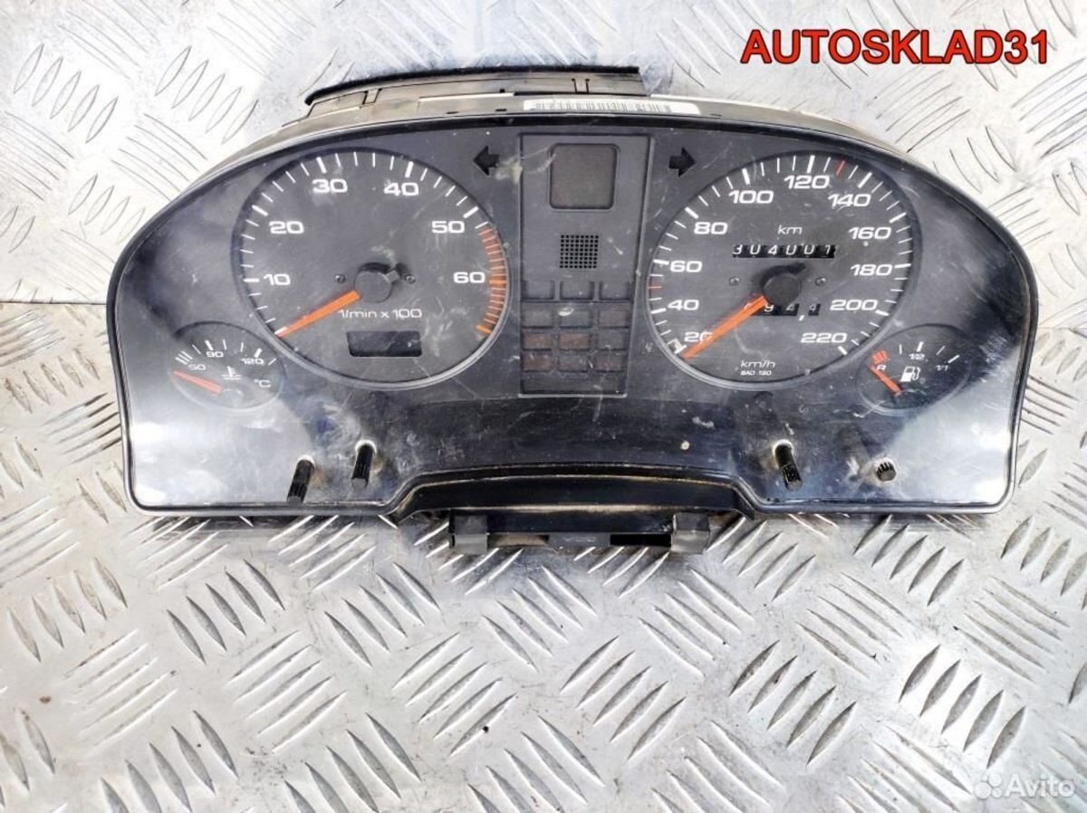 Панель приборов Audi 80 B4 8A0919033CT Дизель - АвтоСклад31.рф - авторазборка контрактные б/у запчасти в г. Белгород