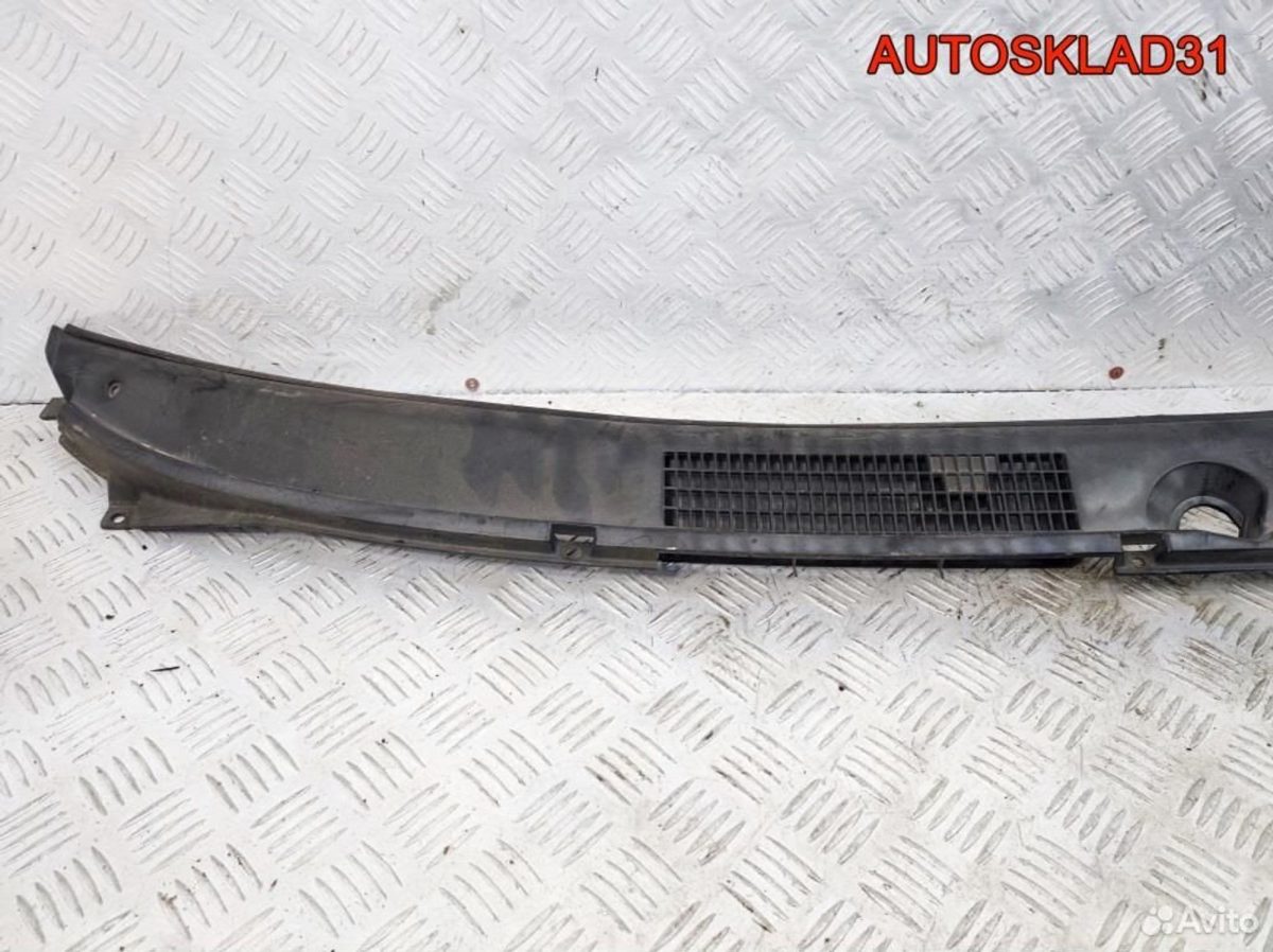 Решетка стеклоочистителя Mitsubishi Carisma DA MB9 - АвтоСклад31.рф - авторазборка контрактные б/у запчасти в г. Белгород