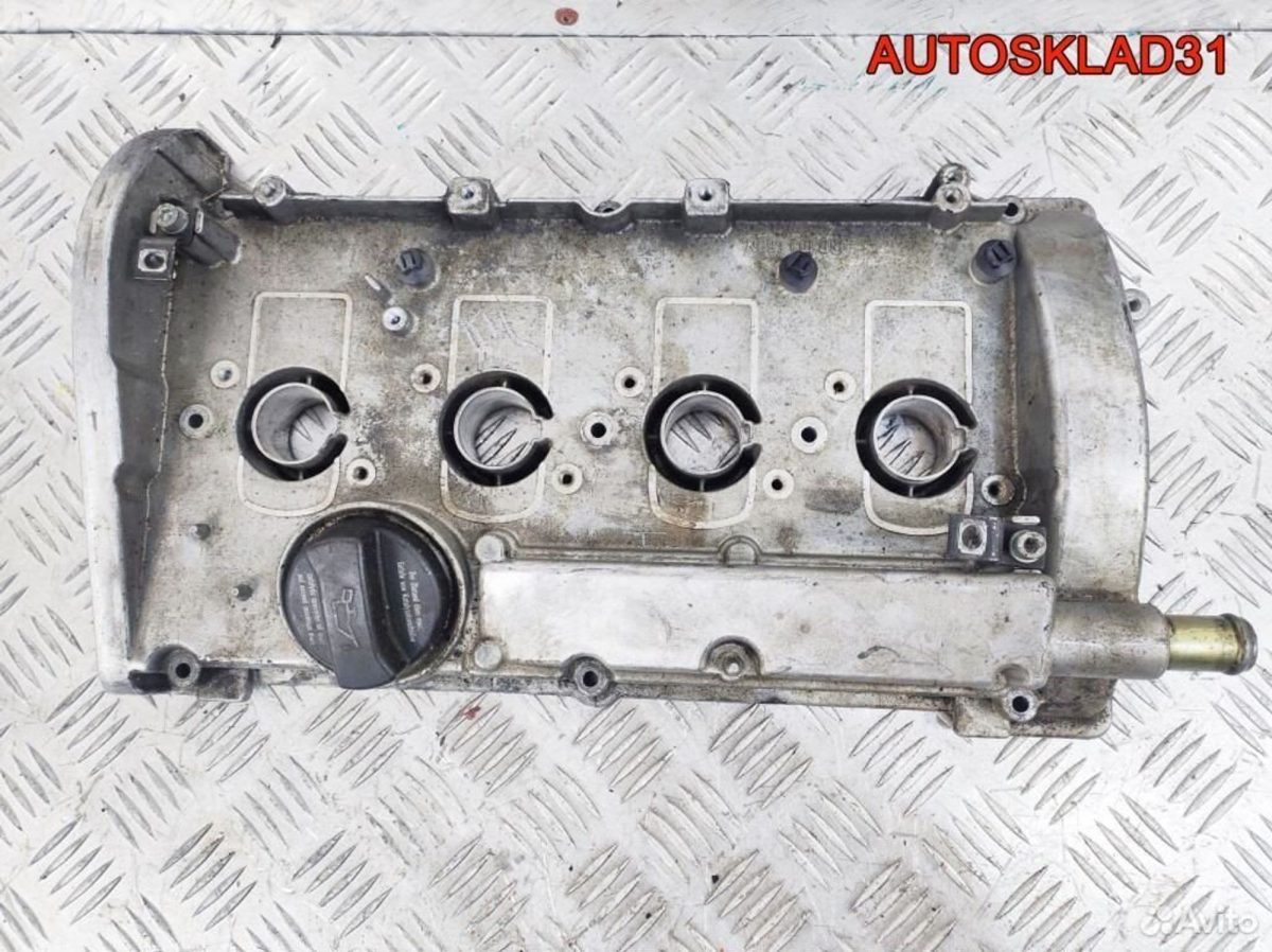 Крышка клапанная VW Passat B5 1.8 AWT 06B103469N - АвтоСклад31.рф - авторазборка контрактные б/у запчасти в г. Белгород