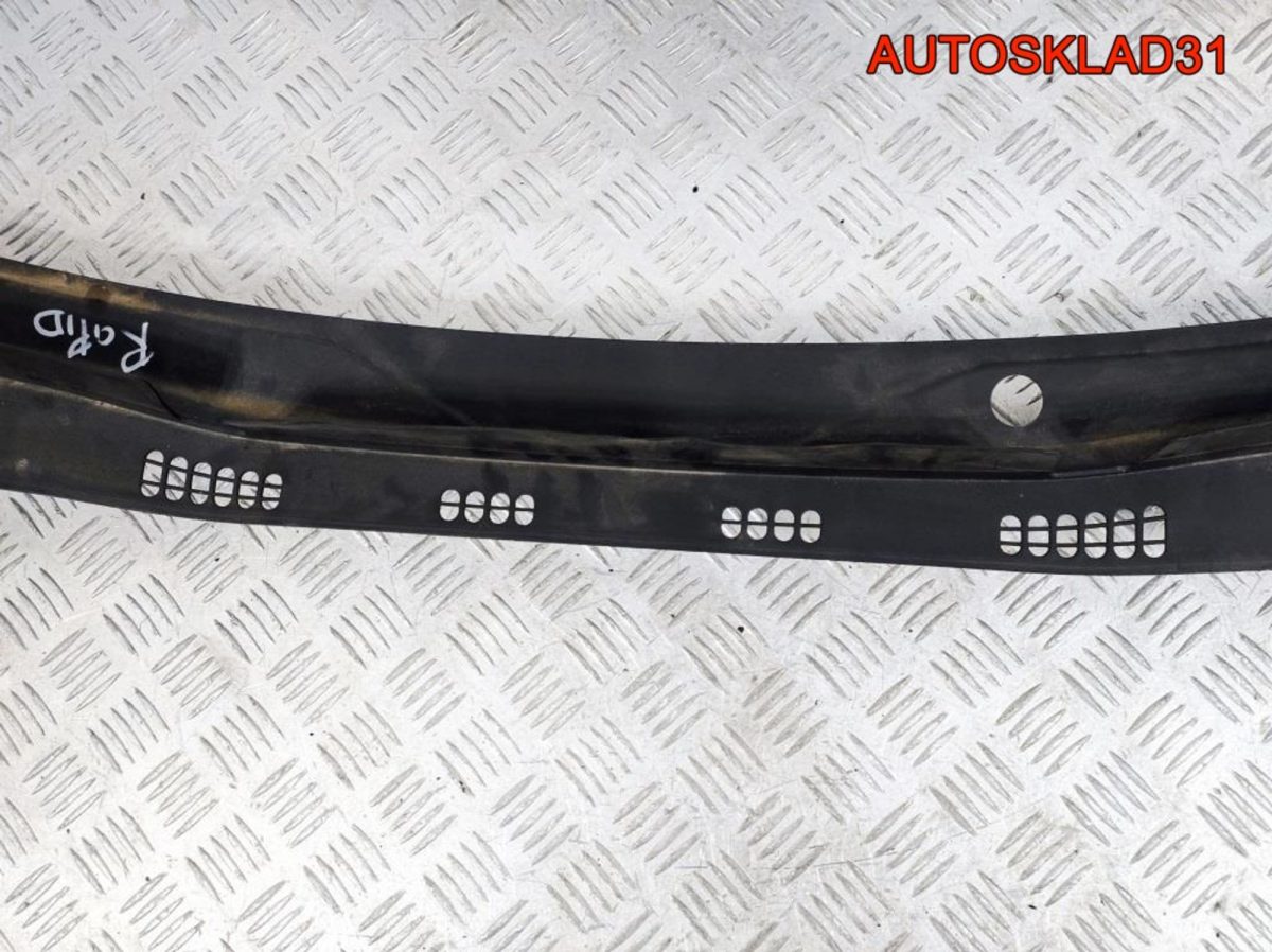 Решетка стеклоочистителя Skoda Rapid 5JB819415 - АвтоСклад31.рф - авторазборка контрактные б/у запчасти в г. Белгород