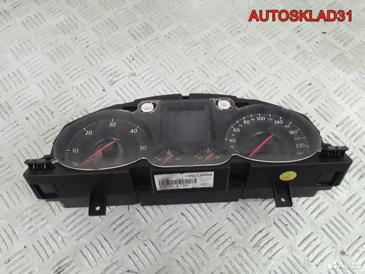 Панель приборов Volkswagen Passat B6 3C0920870Q - АвтоСклад31.рф - авторазборка контрактные б/у запчасти в г. Белгород