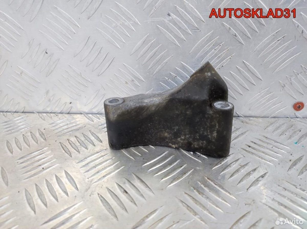 Кронштейн кондиционера Mercedes Vito 638 2,2 611 - АвтоСклад31.рф - авторазборка контрактные б/у запчасти в г. Белгород