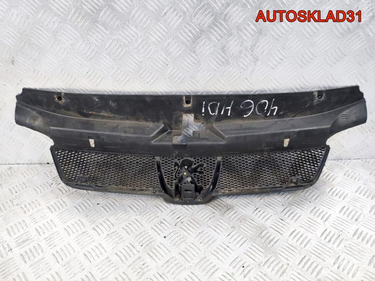 Решетка радиатора Peugeot 406 9631250277 - АвтоСклад31.рф - авторазборка контрактные б/у запчасти в г. Белгород