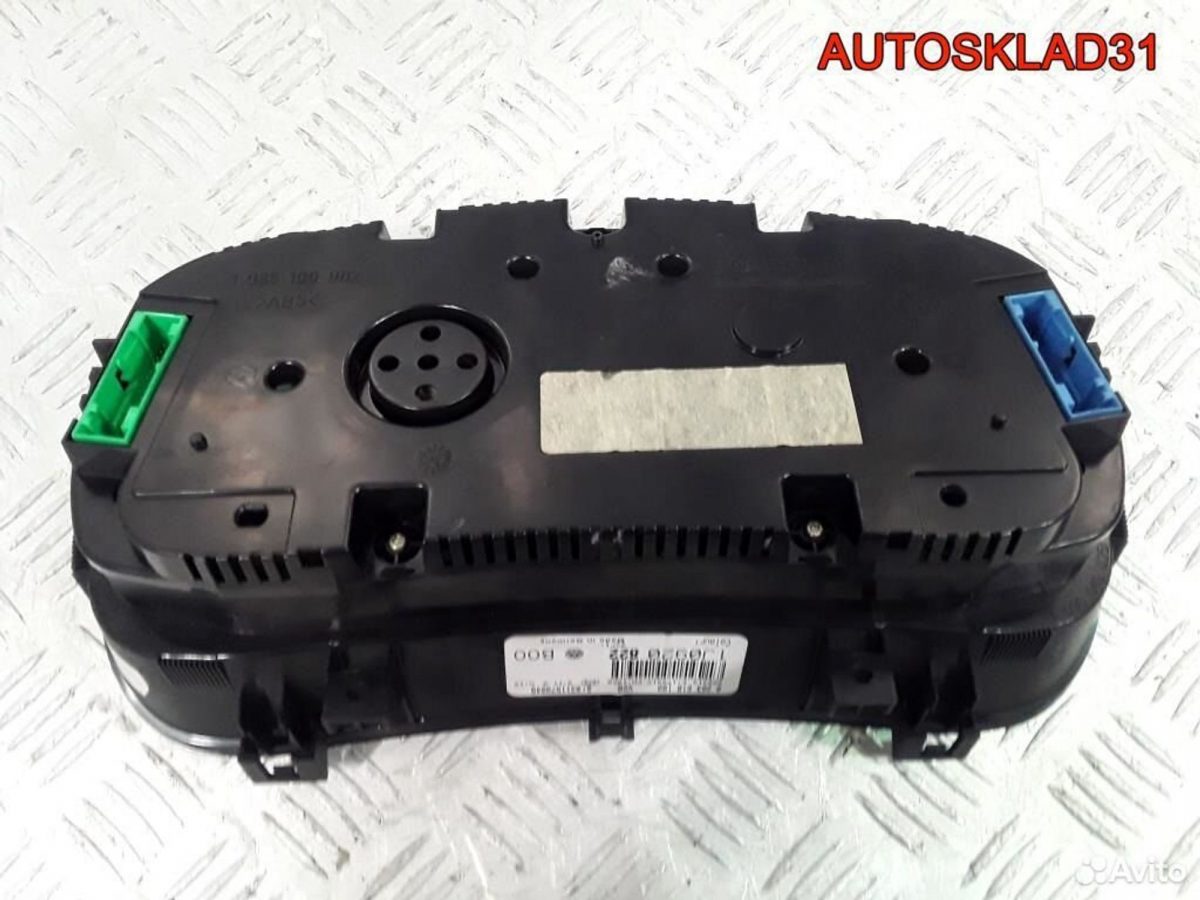 Панель приборов Volkswagen Golf 4 1J0920822 - АвтоСклад31.рф - авторазборка контрактные б/у запчасти в г. Белгород