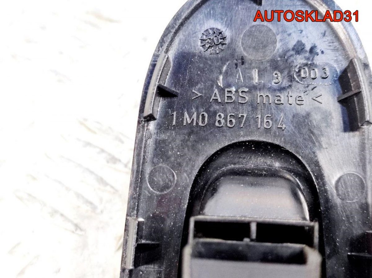 Кнопка стеклоподъемника Seat Leon 1M1 1M0959855 - АвтоСклад31.рф - авторазборка контрактные б/у запчасти в г. Белгород