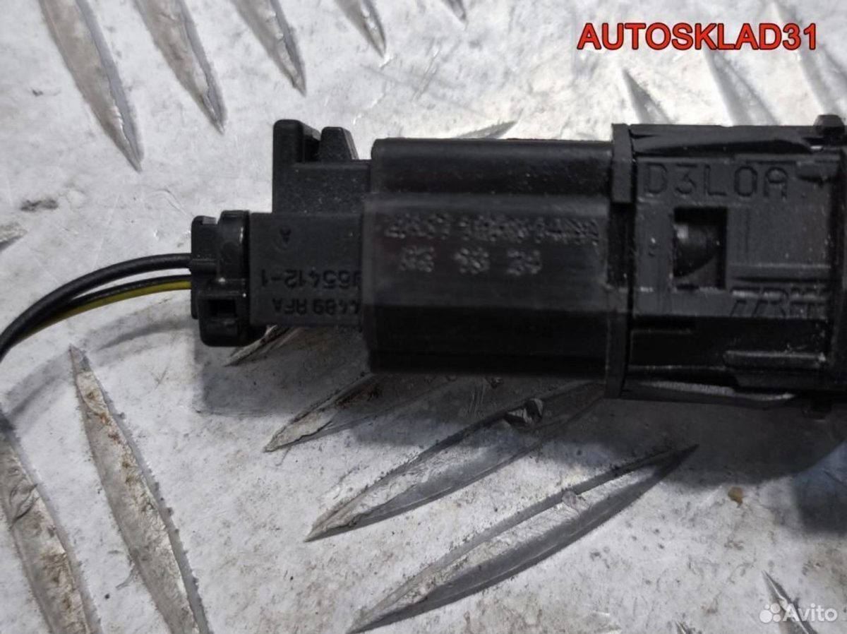 Кнопка открывания багажника Ford Fusion 1250899 - АвтоСклад31.рф - авторазборка контрактные б/у запчасти в г. Белгород