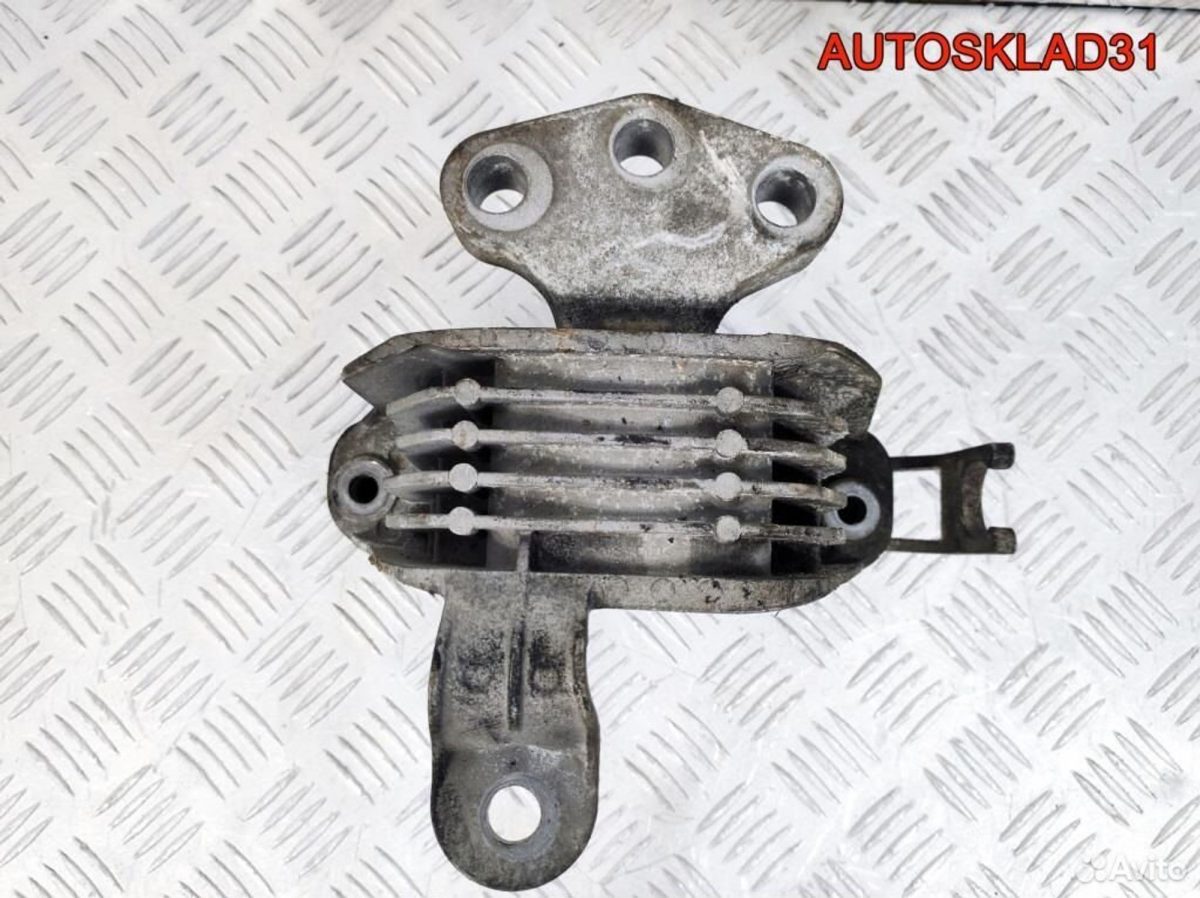 Опора двигателя правая Opel Astra J 13347451 - АвтоСклад31.рф - авторазборка контрактные б/у запчасти в г. Белгород