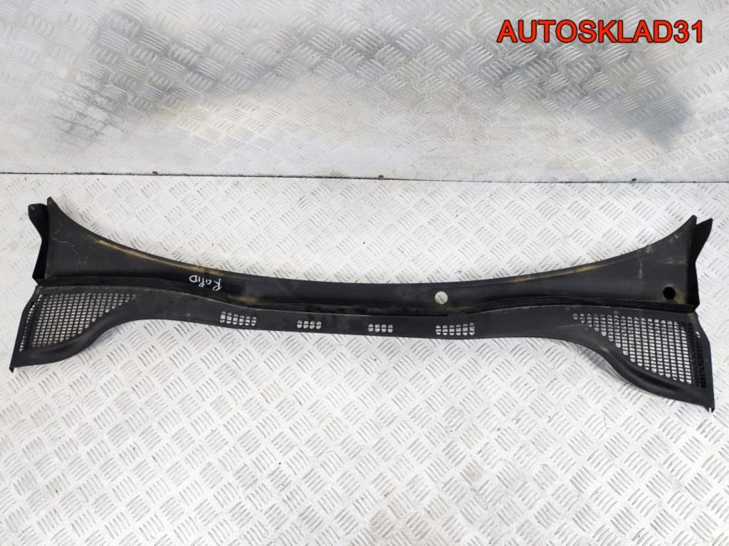 Решетка стеклоочистителя Skoda Rapid 5JB819415 - АвтоСклад31.рф - авторазборка контрактные б/у запчасти в г. Белгород Решетка стеклоочистителя Skoda Rapid 5JB819415 - АвтоСклад31.рф - авторазборка контрактные б/у запчасти в г. Белгород