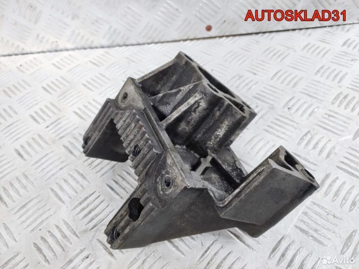 Кронштейн двигателя Opel Movano 2,2 G9T 7700312867 - АвтоСклад31.рф - авторазборка контрактные б/у запчасти в г. Белгород