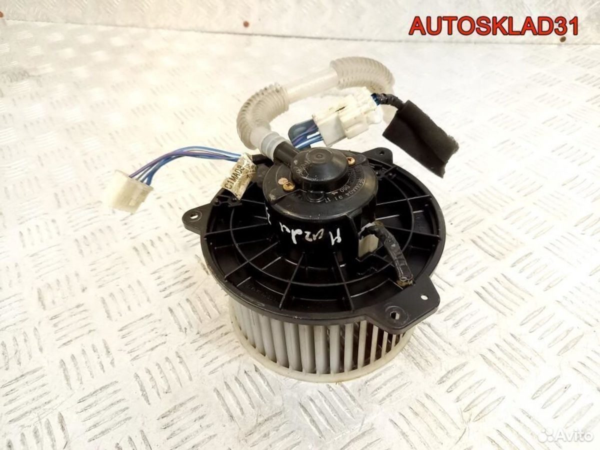 Моторчик печки Mazda 323 BA 8940000060 - АвтоСклад31.рф - авторазборка контрактные б/у запчасти в г. Белгород