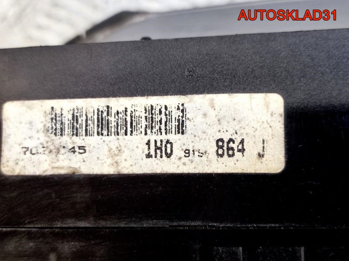 Панель приборов Volkswagen Golf Mk3 1H0919864J - АвтоСклад31.рф - авторазборка контрактные б/у запчасти в г. Белгород