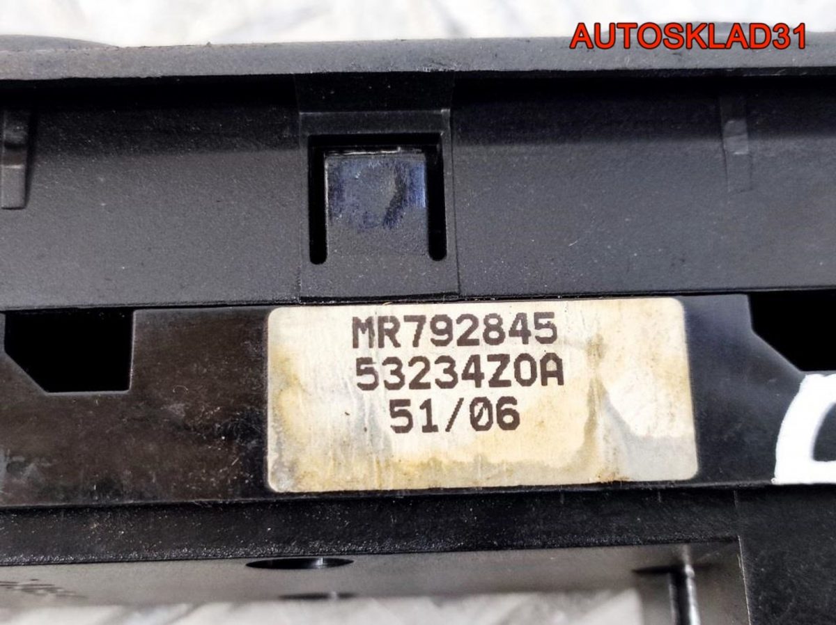 Блок стеклоподъемников Mitsubishi Carisma MR792845 - АвтоСклад31.рф - авторазборка контрактные б/у запчасти в г. Белгород