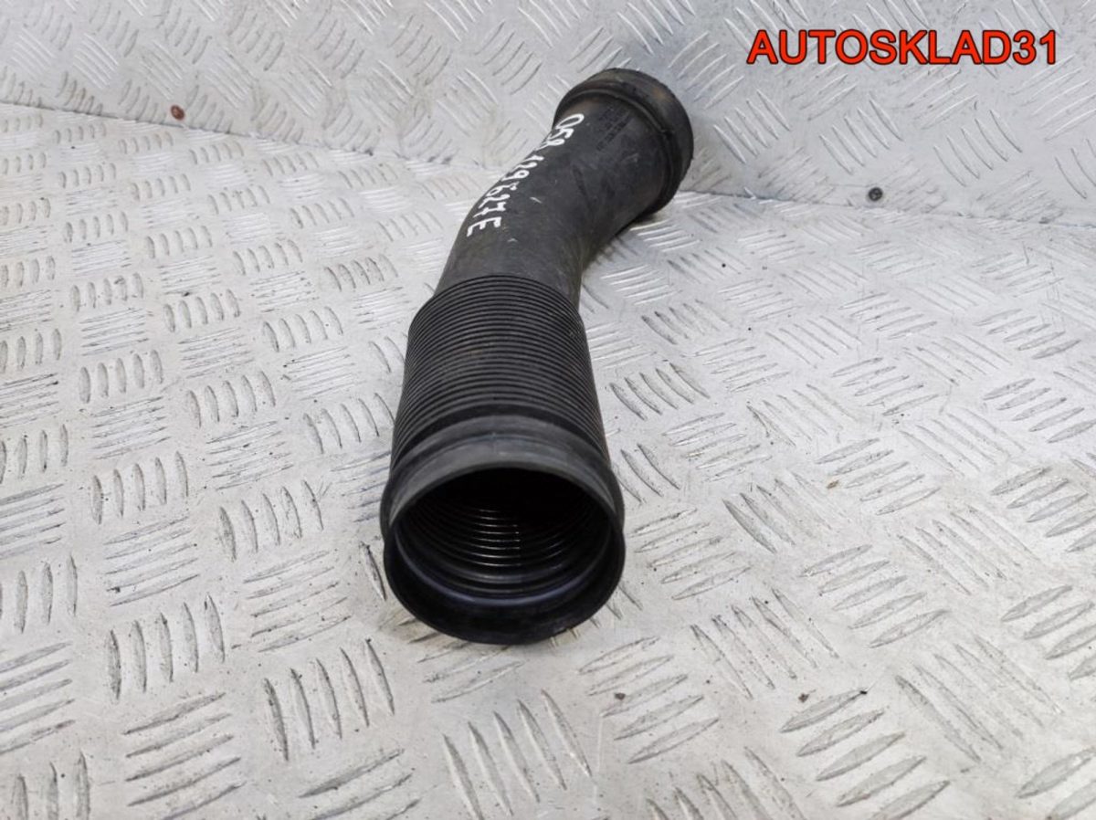 Патрубок воздушный VW Passat B5 058129627E - АвтоСклад31.рф - авторазборка контрактные б/у запчасти в г. Белгород