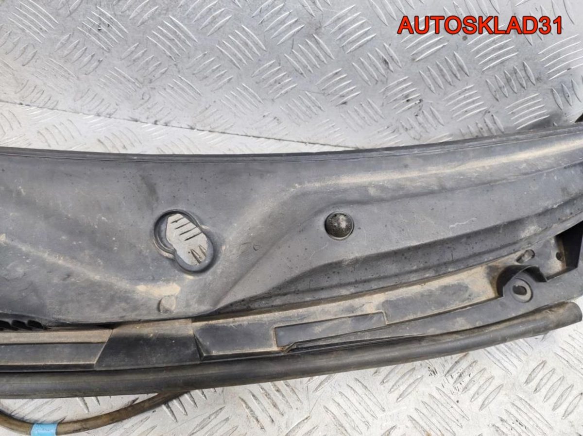 Решетка стеклоочистителя Toyota Aygo 557090H010 - АвтоСклад31.рф - авторазборка контрактные б/у запчасти в г. Белгород