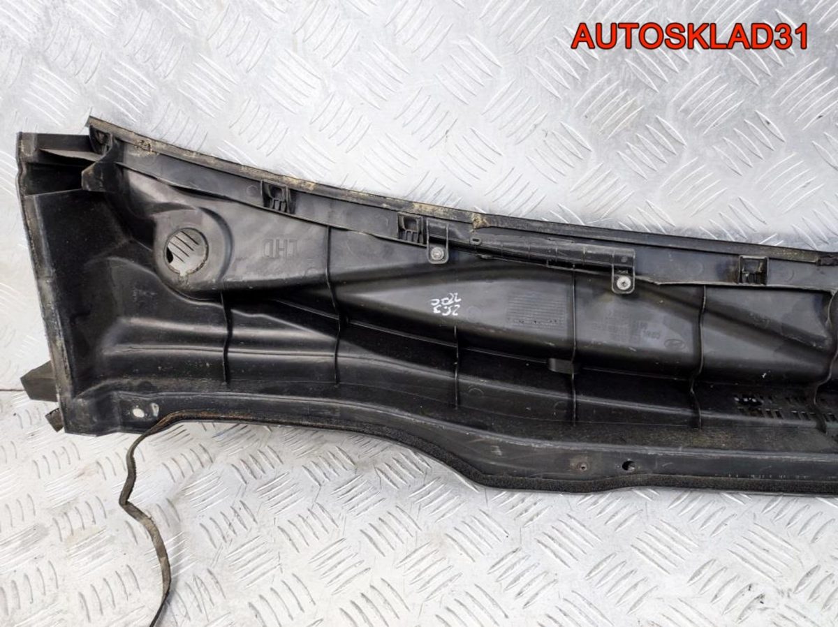 Решетка стеклоочистителя Hyundai i30 861512R000 - АвтоСклад31.рф - авторазборка контрактные б/у запчасти в г. Белгород