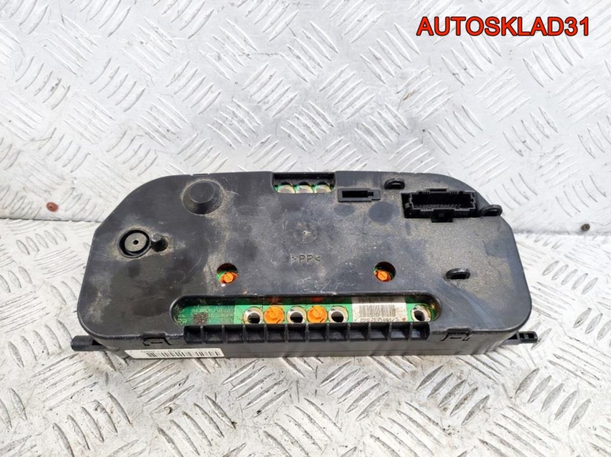 Панель приборов Volkswagen Golf 3 1H0919880 Бензин - АвтоСклад31.рф - авторазборка контрактные б/у запчасти в г. Белгород