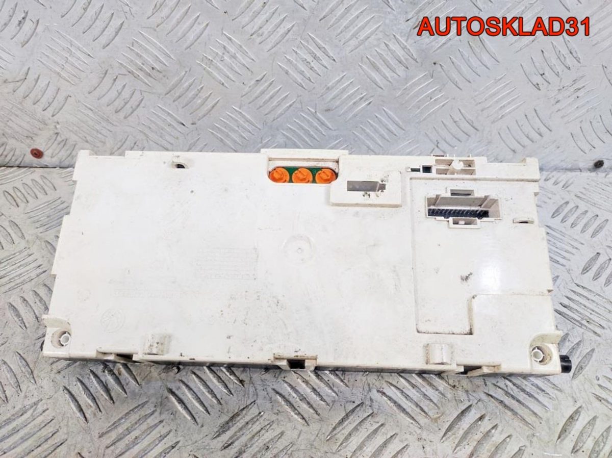 Панель приборов VW Golf Mk3 1H0919861G Бензин - АвтоСклад31.рф - авторазборка контрактные б/у запчасти в г. Белгород