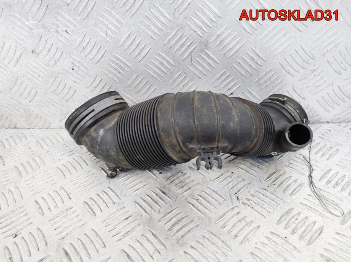Патрубок турбины Volkswagen Passat B6 3C0129654Q - АвтоСклад31.рф - авторазборка контрактные б/у запчасти в г. Белгород