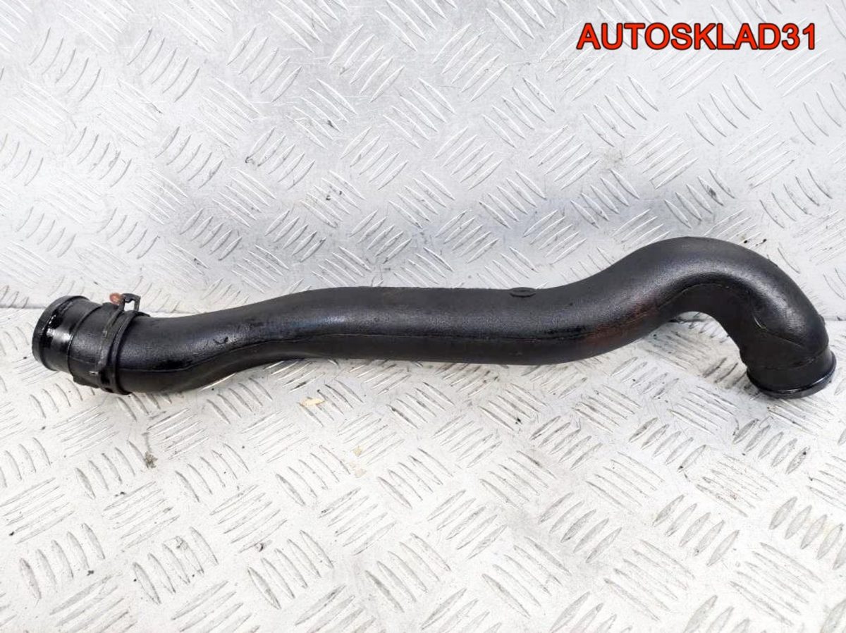 Патрубок интеркулера VW Golf Mk3 1H0145844F - АвтоСклад31.рф - авторазборка контрактные б/у запчасти в г. Белгород