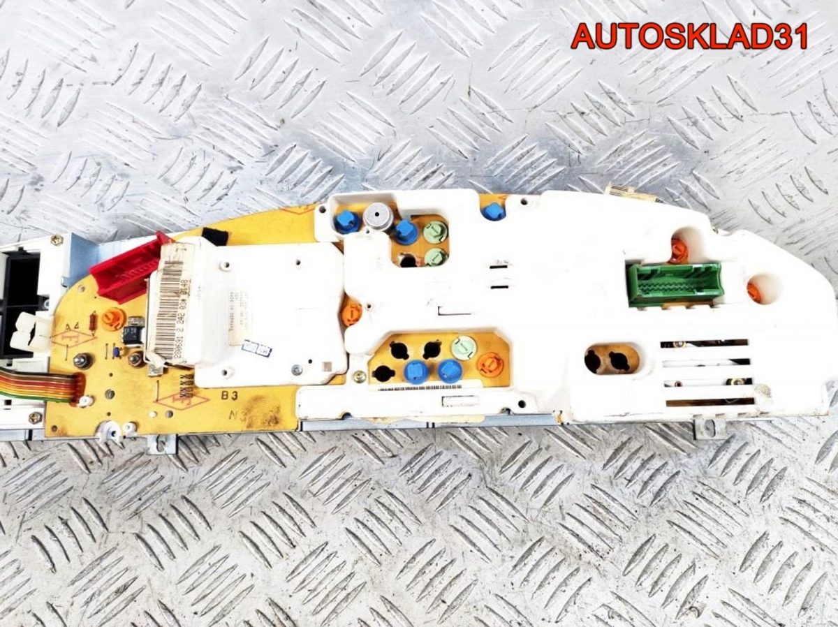 Панель приборов Audi 100 C4 4A1919033P Бензин - АвтоСклад31.рф - авторазборка контрактные б/у запчасти в г. Белгород
