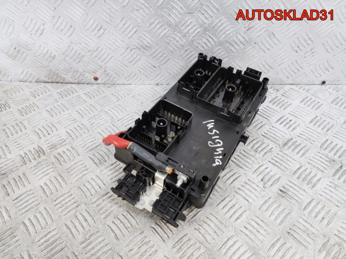 Блок предохранителей Opel Insignia A20DTH 13222782 - АвтоСклад31.рф - авторазборка контрактные б/у запчасти в г. Белгород