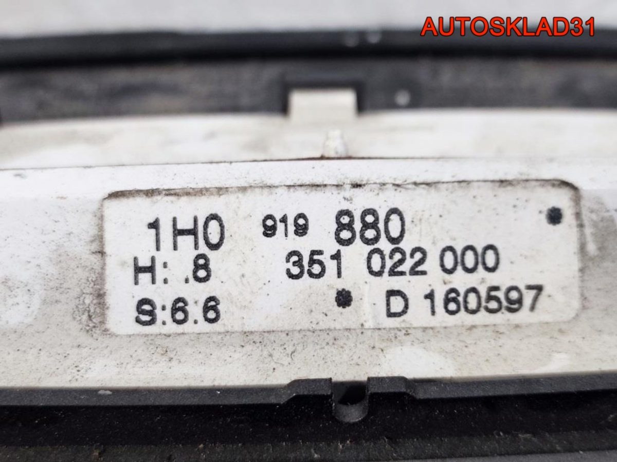 Панель приборов Volkswagen Golf 3 1H0919880 Бензин - АвтоСклад31.рф - авторазборка контрактные б/у запчасти в г. Белгород