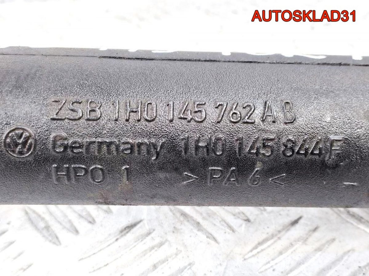 Патрубок интеркулера VW Golf Mk3 1H0145844F - АвтоСклад31.рф - авторазборка контрактные б/у запчасти в г. Белгород
