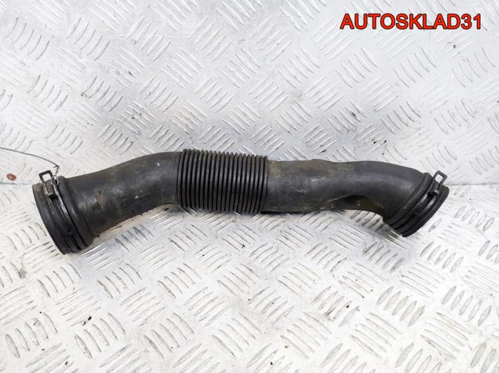 Патрубок воздушного фильтра Passat B5 06B129627G - АвтоСклад31.рф - авторазборка контрактные б/у запчасти в г. Белгород Патрубок воздушного фильтра Passat B5 06B129627G - АвтоСклад31.рф - авторазборка контрактные б/у запчасти в г. Белгород