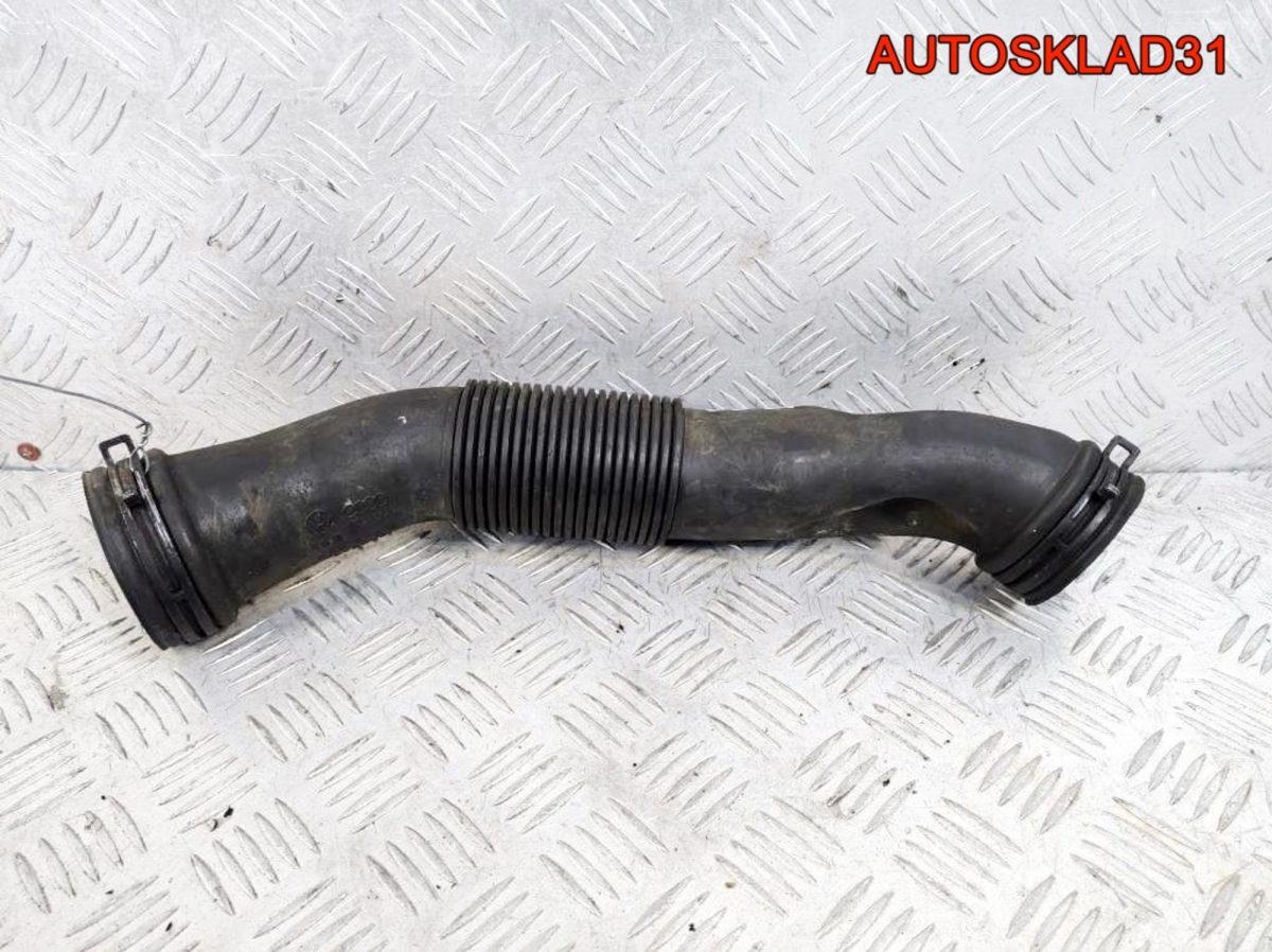 Патрубок воздушного фильтра Passat B5 06B129627G - АвтоСклад31.рф - авторазборка контрактные б/у запчасти в г. Белгород