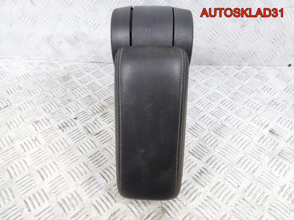 Подлокотник Skoda Rapid 6V08671749B9 - АвтоСклад31.рф - авторазборка контрактные б/у запчасти в г. Белгород Подлокотник Skoda Rapid 6V08671749B9 - АвтоСклад31.рф - авторазборка контрактные б/у запчасти в г. Белгород