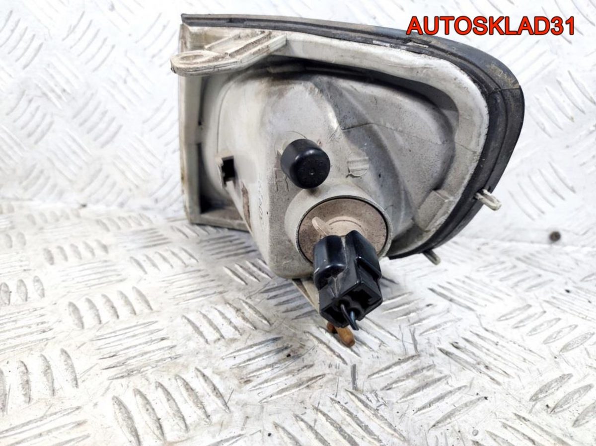 Указатель поворота правый Hyundai Trajet 923023A0 - АвтоСклад31.рф - авторазборка контрактные б/у запчасти в г. Белгород