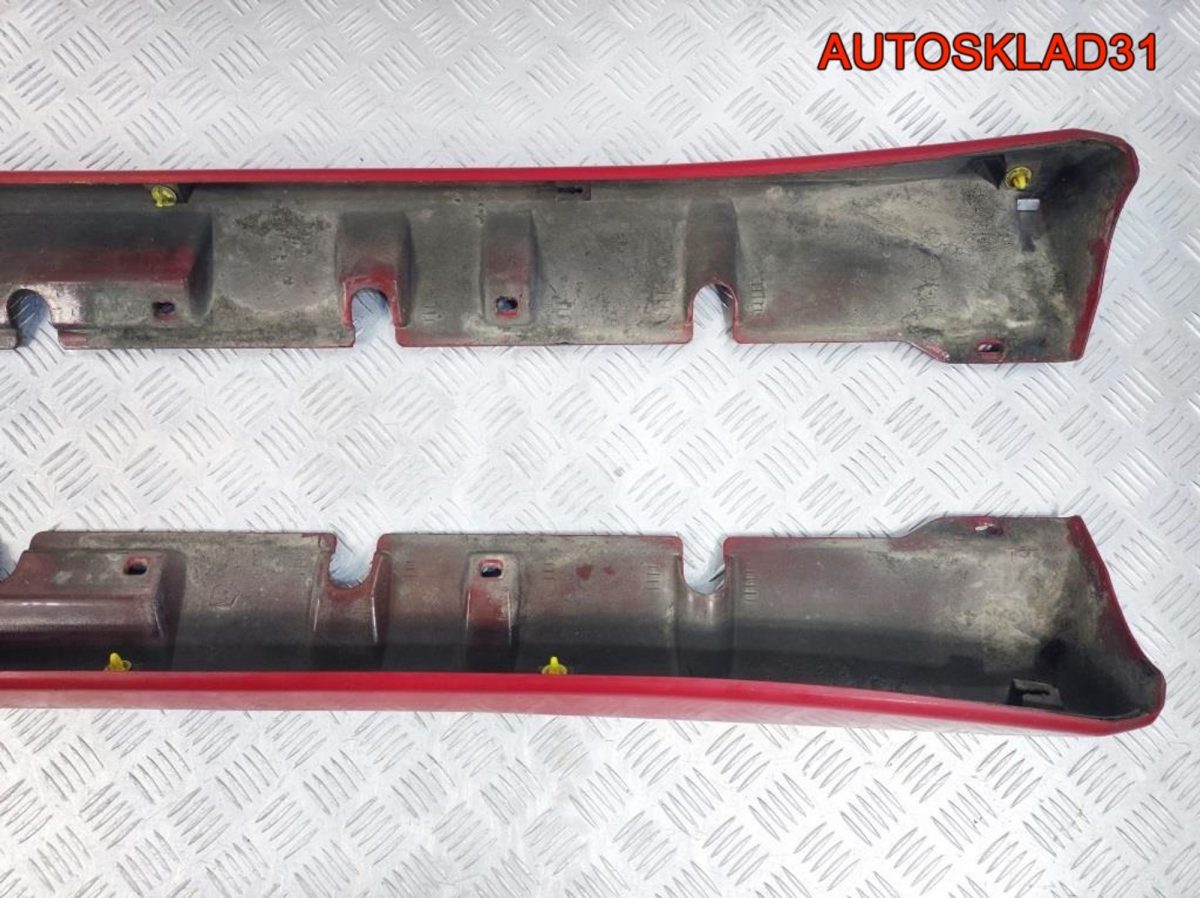 Накладка на порог Комплект Mitsubishi Carisma DA - АвтоСклад31.рф - авторазборка контрактные б/у запчасти в г. Белгород