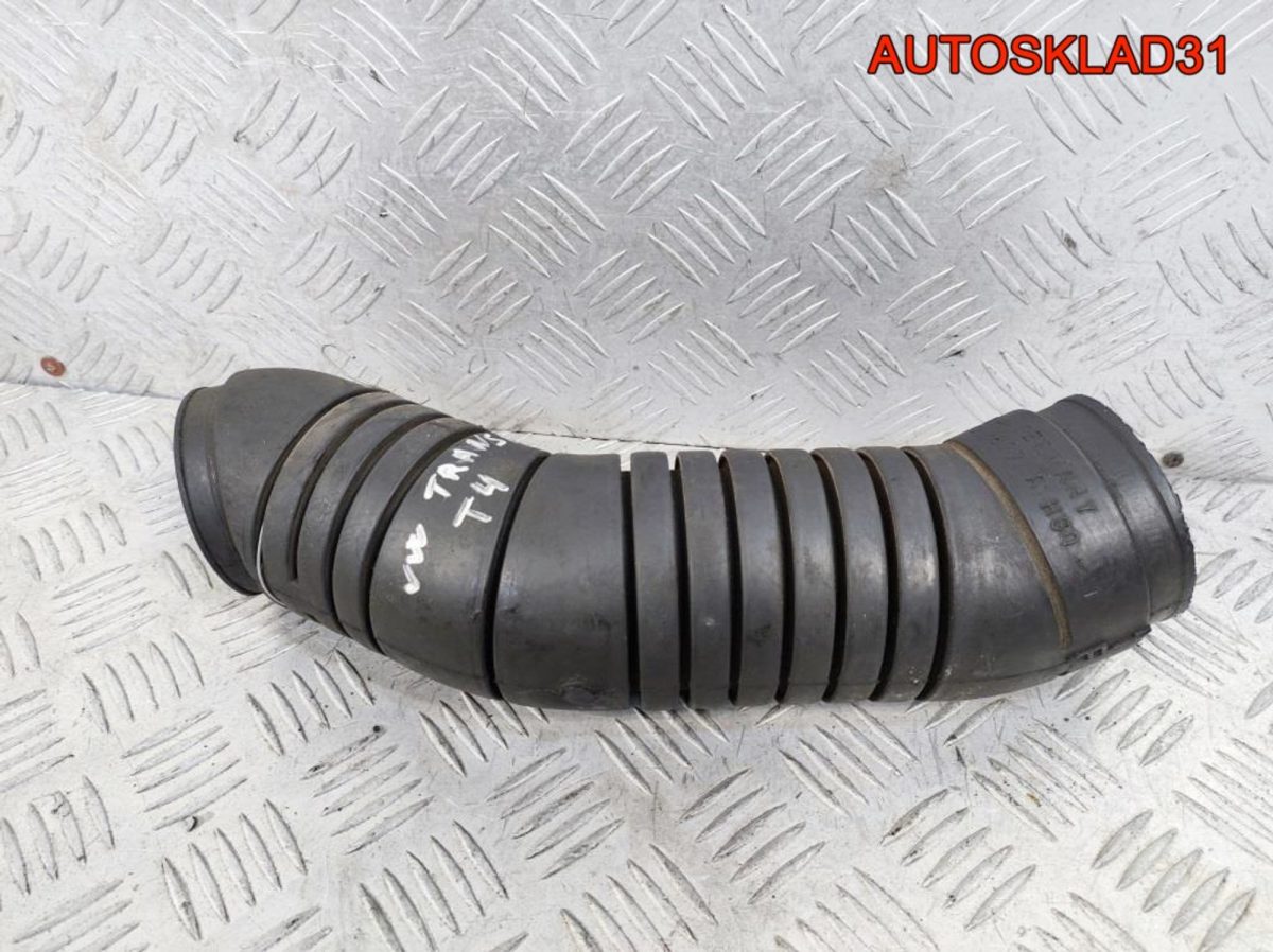 Патрубок фильтра VW Transporter T4 028129627A - АвтоСклад31.рф - авторазборка контрактные б/у запчасти в г. Белгород