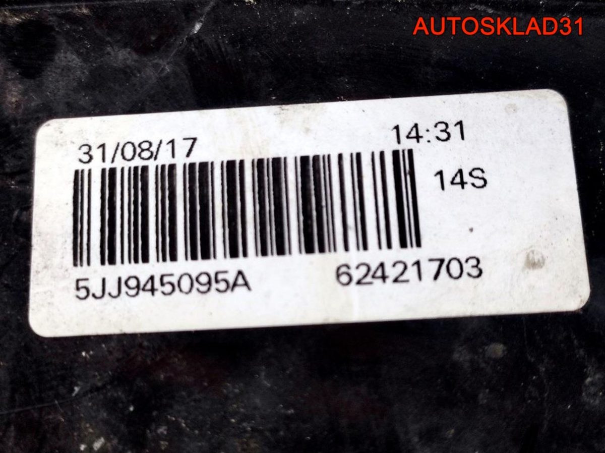Фонарь задний левый Skoda Rapid 5JJ945095A - АвтоСклад31.рф - авторазборка контрактные б/у запчасти в г. Белгород