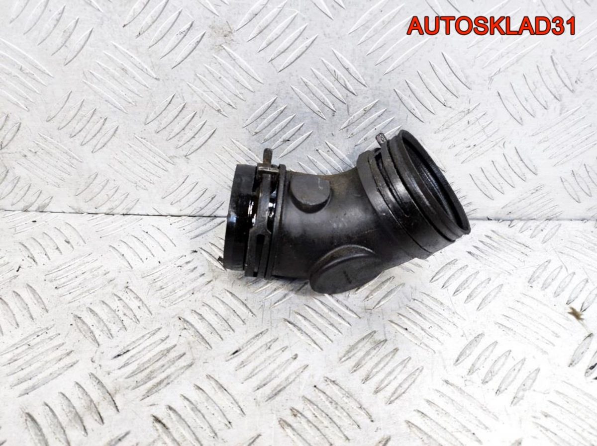 Патрубок воздушного фильтра Audi A4 B7 06B133356S - АвтоСклад31.рф - авторазборка контрактные б/у запчасти в г. Белгород