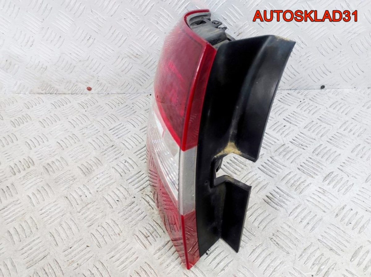 Фонарь задний левый Skoda Rapid 5JJ945095A - АвтоСклад31.рф - авторазборка контрактные б/у запчасти в г. Белгород