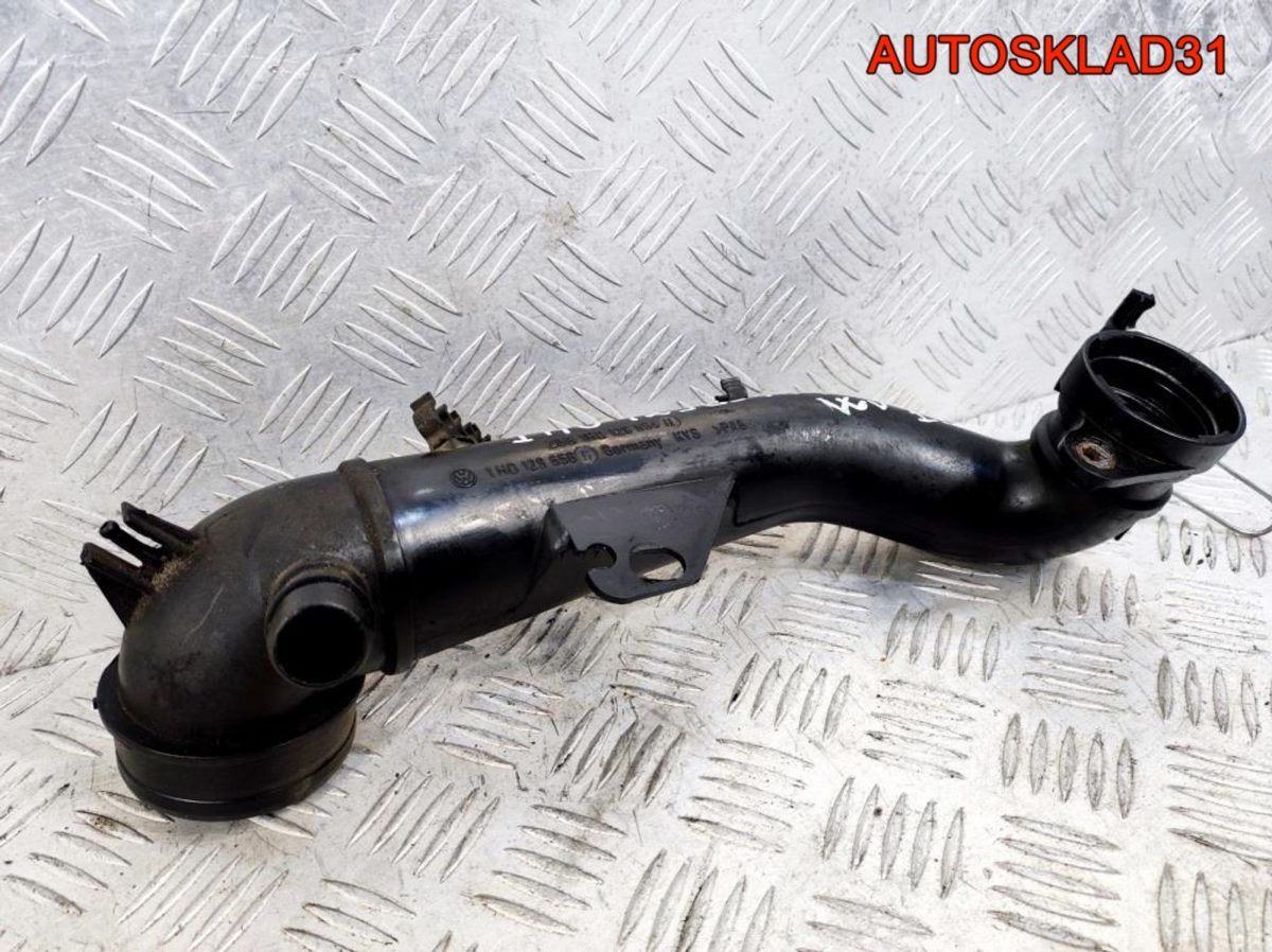 Патрубок интеркулера Volkswagen Golf 3 1H0129654H - АвтоСклад31.рф - авторазборка контрактные б/у запчасти в г. Белгород