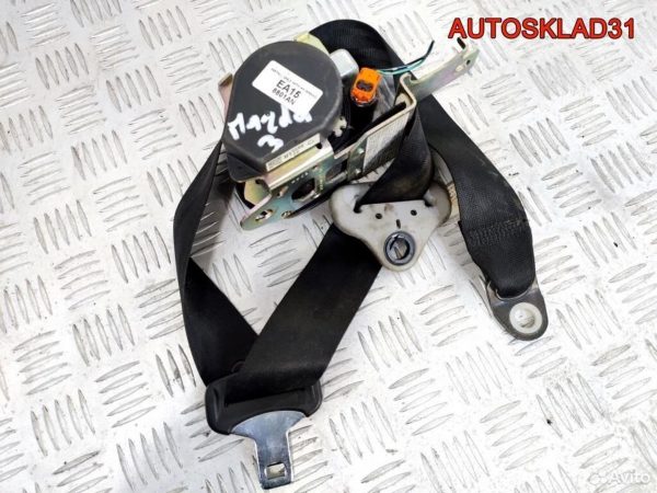 Патрубок воздушного фильтра Audi A4 B7 06B129627T - АвтоСклад31.рф - авторазборка контрактные б/у запчасти в г. Белгород