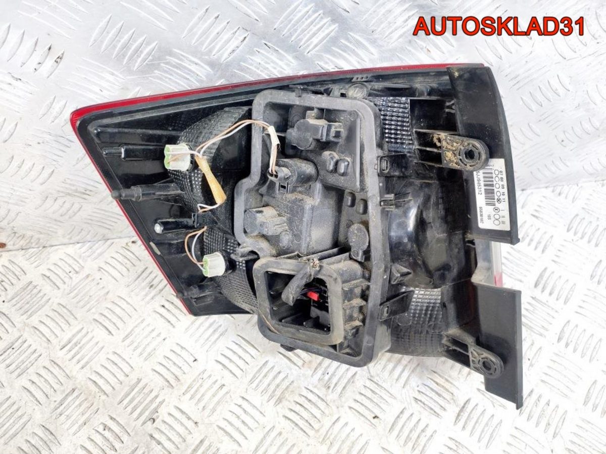Фонарь задний правый Skoda Rapid 5JJ945096A - АвтоСклад31.рф - авторазборка контрактные б/у запчасти в г. Белгород