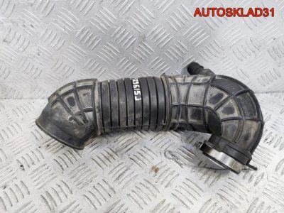 Патрубок воздушного фильтра Audi A4 B7 8E0129615J - АвтоСклад31.рф - авторазборка контрактные б/у запчасти в г. Белгород
