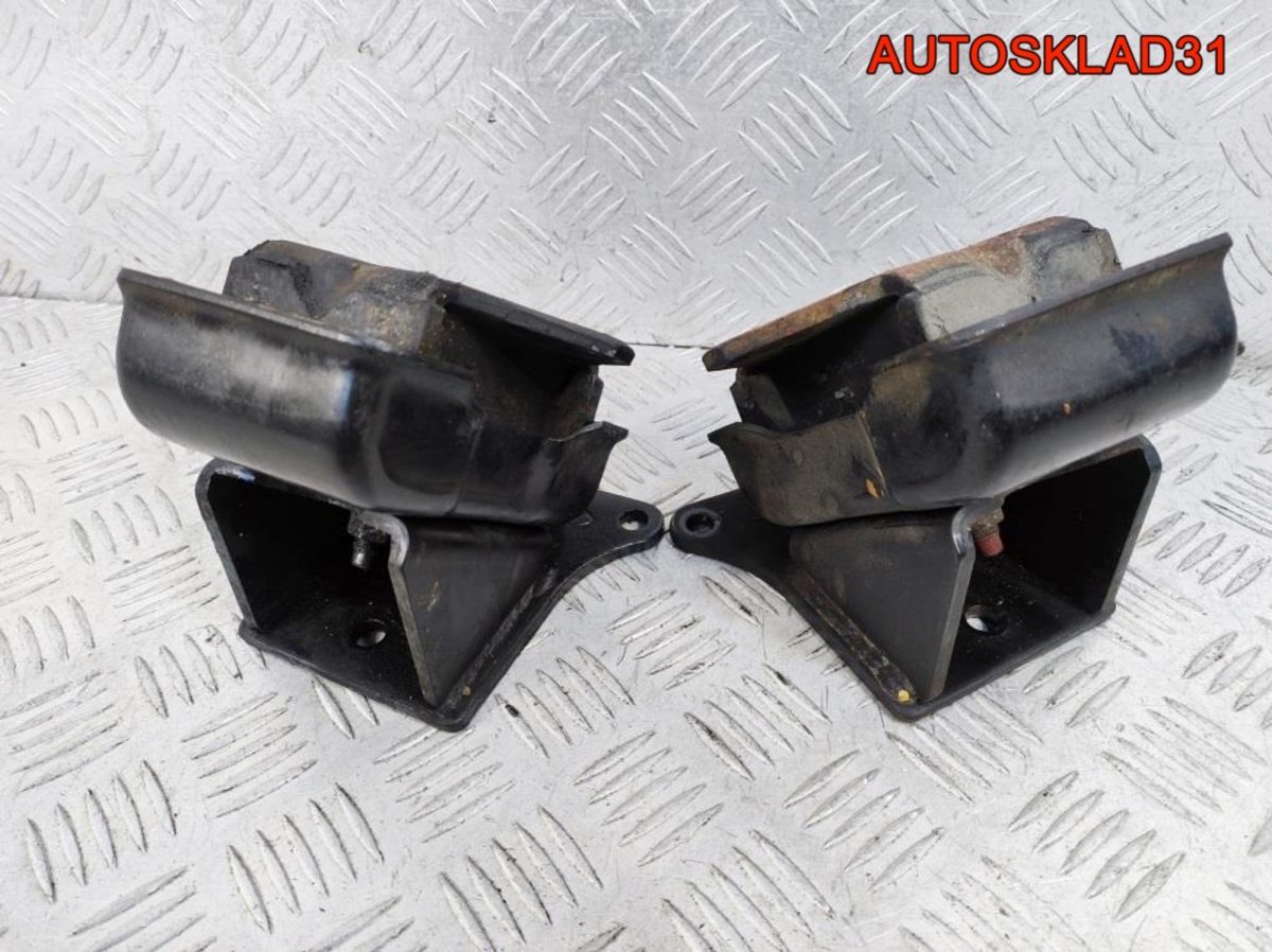 Опора двигателя левая правая Hyundai H1 218114A610 - АвтоСклад31.рф - авторазборка контрактные б/у запчасти в г. Белгород