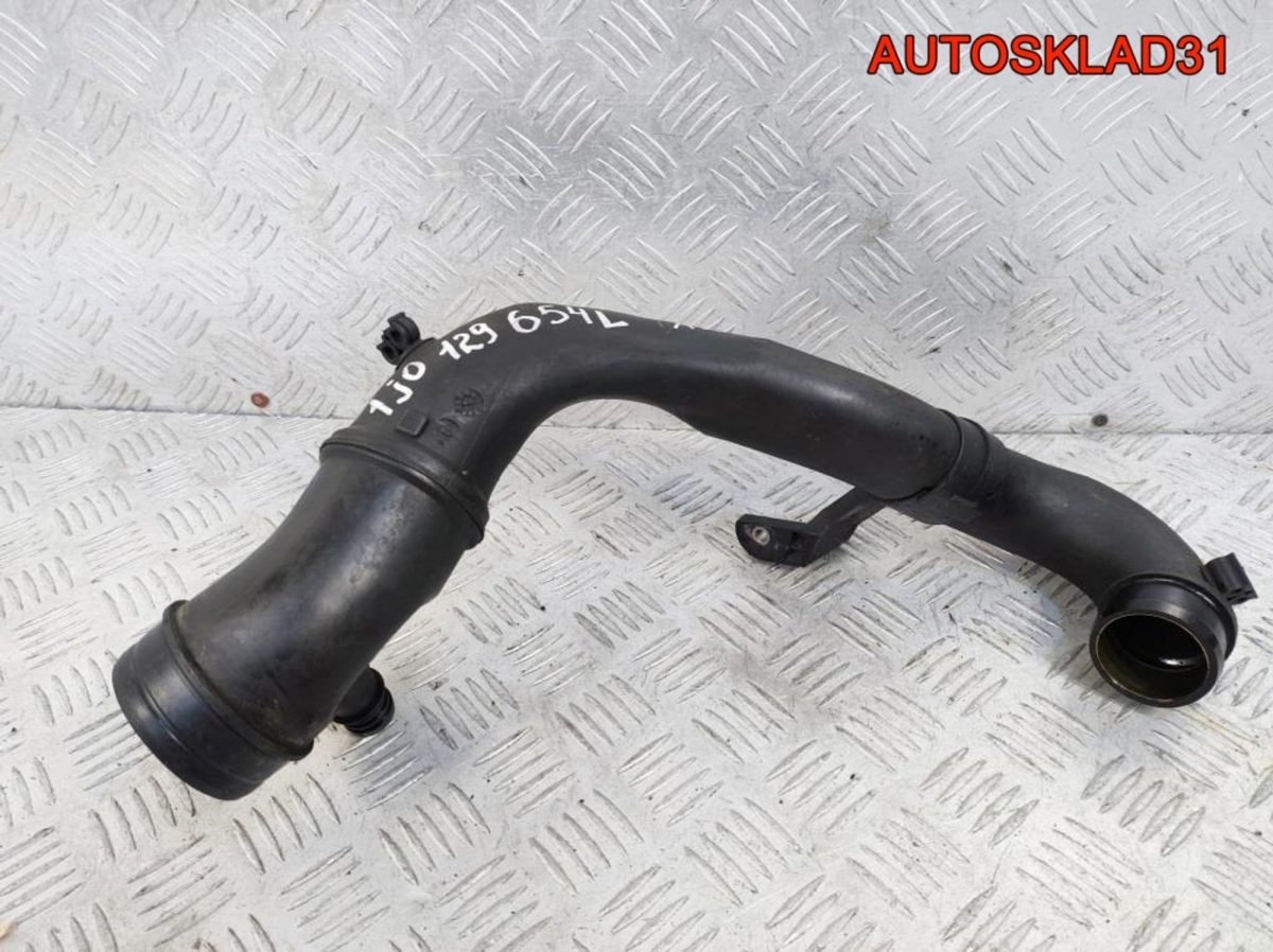 Патрубок воздушного фильтра VW Golf Mk4 1J0129654L - АвтоСклад31.рф - авторазборка контрактные б/у запчасти в г. Белгород