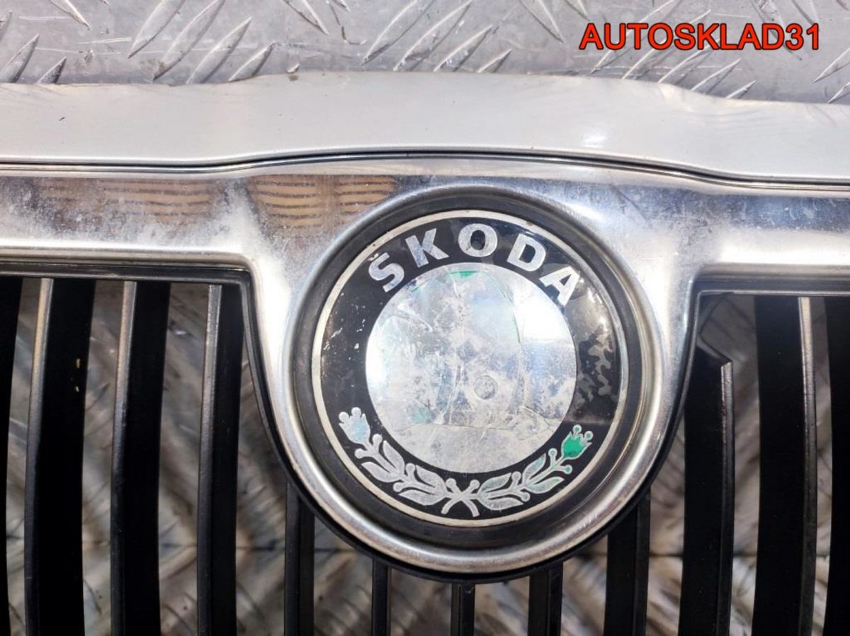 Решетка радиатора Skoda Octavia 1U0853651 - АвтоСклад31.рф - авторазборка контрактные б/у запчасти в г. Белгород